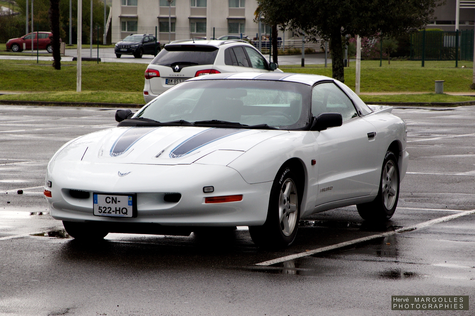 Pontiac Firebird.jpg